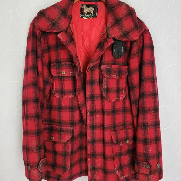 Woolrich Mens Coat Red Black Buffalo Plaid Lined Quilted Hunting Jacket Mackinaw